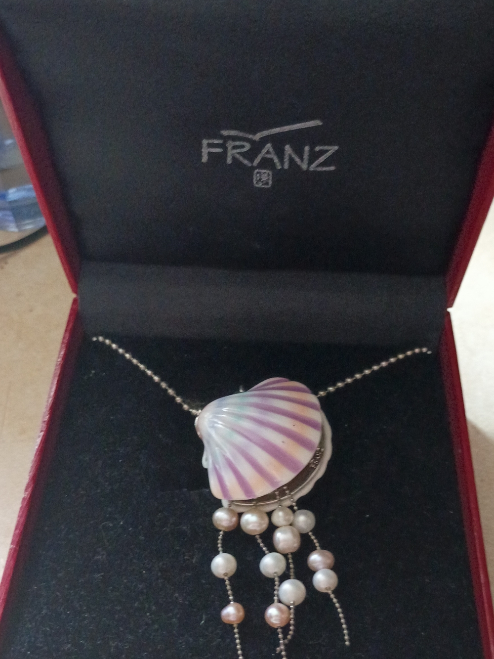 Franz Painted Ceramic Shell Necklace In The Original Box
